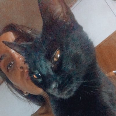 Ceibaleña y Bolsilluda!
Capricorniana y estoy más loca que una cabra!!!!