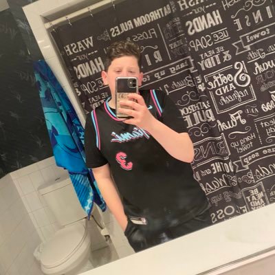 KleistCarson's profile picture. Ball is life ⚾️🏀🏈⚽️