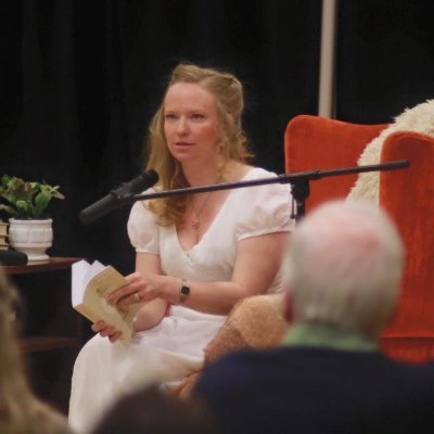 #Regency author and event planner. Also dabbles in law and motherhood.