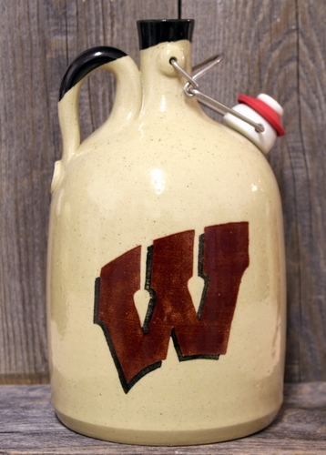 Brewer of Dank Beer, dog owner, hockey freak, wakeboarder, minnesota livin, wisconsin cheese curd eatin, Italian cookin, homebrew bloggin, yelp reviewin,