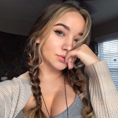 KatieKalu's profile picture. my personality is disordered but yours is just shitty