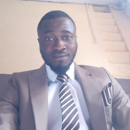 Oluwash91614949's profile picture. dark in complexion,dealers in all kind of sneakers.