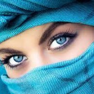 💙💚
انا زرقاء كمالون السماء العالي
رفيعة شأن مثل النجم والبدري
عريبة جد والاعمام والخالي
بعيده عن دناة النفس والقدري
