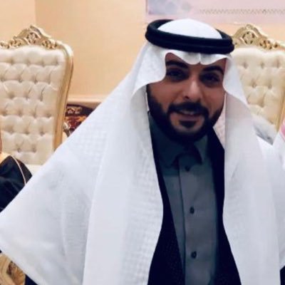 بكالوريوس اتصال استراتيجي دبلوم عالي دراسات دبلوماسية ماجستير دور الاعلام في العلاقات الدولية هنا اعبر عن ذاتي
