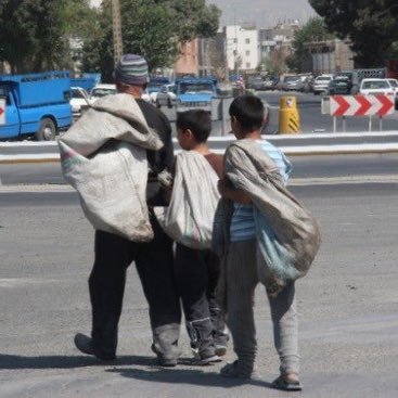 خسروترين خسرو ايران چون که از سیاوشم
#برف_تابستان را ديدهاي؟ آن منم.
این کاربر در فالو کردن و بک دادن بخیل نیست