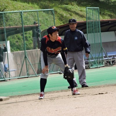 野球歴16年！草野球チームの監督6年目！全員出場をもっとうに参加率重視の草野球チームやってます⚾ベンチだった学生野球時代の思いや上達方法の模索してます！好きこそ物の上手なれ‼⇒野球ブログ始めました！よろしくお願いします🙏