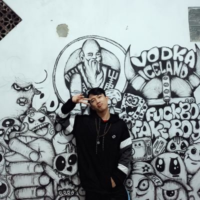 fakenurse3's profile picture. art is an explosion