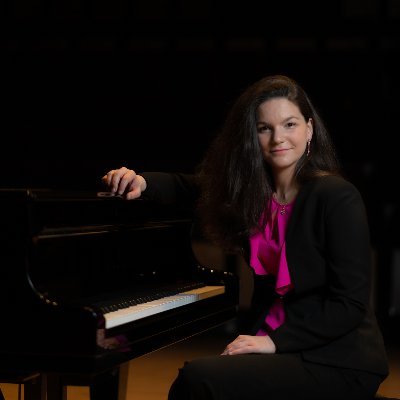 Concert Pianist - Researcher