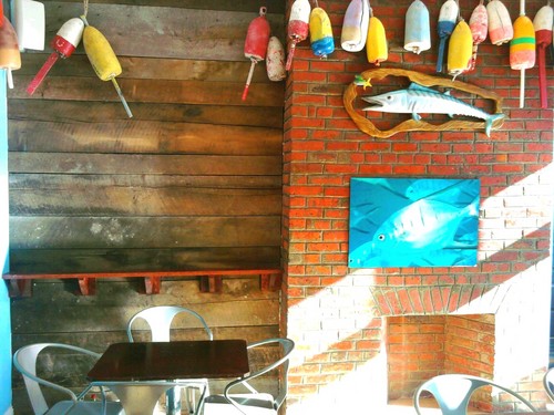 cracklebar's profile picture. Great food Great drinks with an island feel.... And we won't hurt ur pockets :-) 21+ only!!!