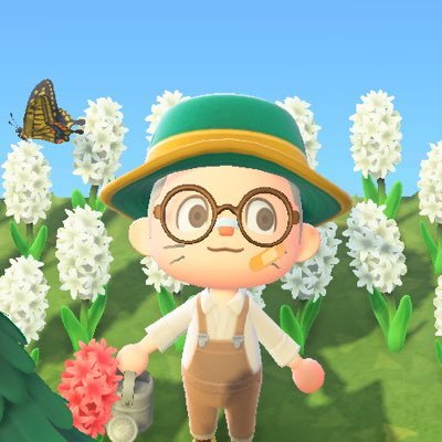 mikah | 21 | he/him || requests are PAUSED!