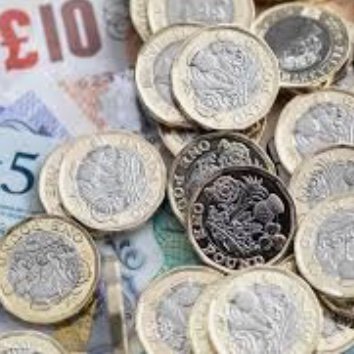 controlmymonies's profile picture. Confused about money ? Want financial freedom ? We'll help you control your money, you focus on having fun ! FOLLOW US FOR #budgeting #personalfinance 👍