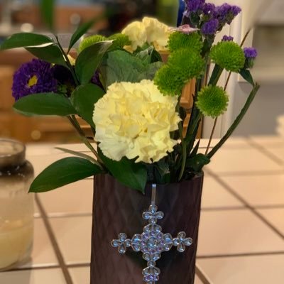 Charlq2106's profile picture. #Election2016 Classic Rock Country NFL Sports