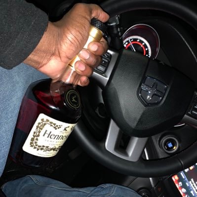 4everBlaq's profile picture. I don't change for noone because changing for someone isn't being you, your just molding yourself to an image of their imagination!