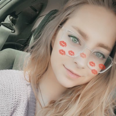 Nikki26871592's profile picture. God is #1 🙏🏻