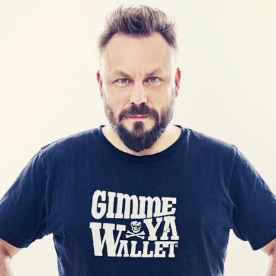 Toimittaja, seikkailija, vastaava tuottaja. Futisfaija. Suomen hipein natsi. Yyteröi uusi @madventures Suomi -kausi tästä: