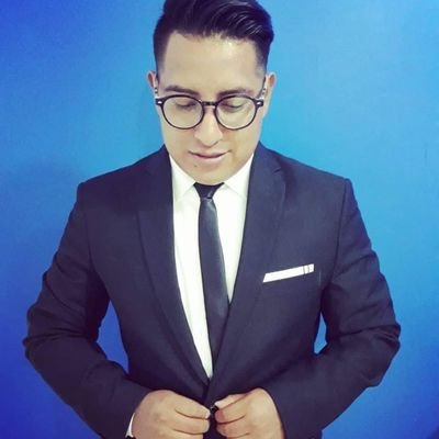 CharlieOnofre's profile picture. Técnico en Informática💻,
Pasante de Derecho 💼.