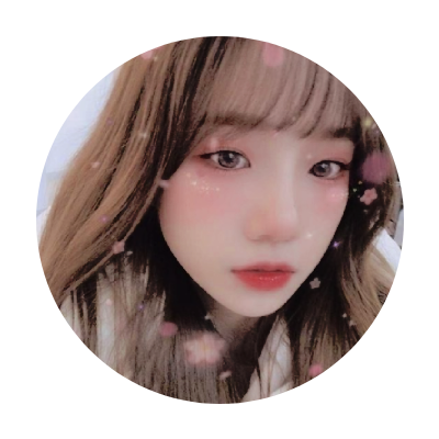#유혜림; this user might be called your local sailor moon. even if she act messy and d#mb, she is just lost little girl. in the name of moon!
