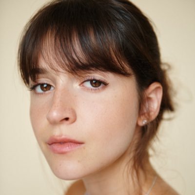 learoooy's profile picture. Joueuse