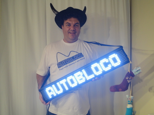 AUTOBLOCO - Sempre num bloco perto de você!

Apresenta o @COLALETRA e as marchinhas de carnaval

Meinha e Deputado Corno, ambas de @LuamParanatinga