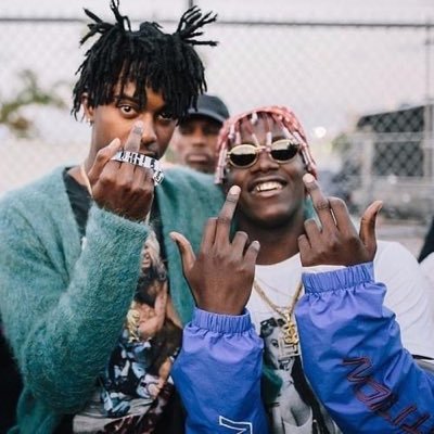 SlattBarti's profile picture. Whole lotta red ❤️