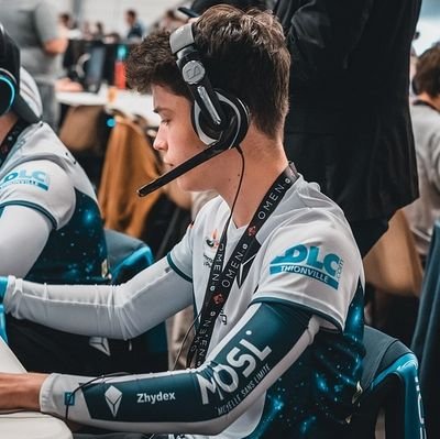 zHyDex_'s profile picture. 🇫🇷 Former @HeliosGamingFR