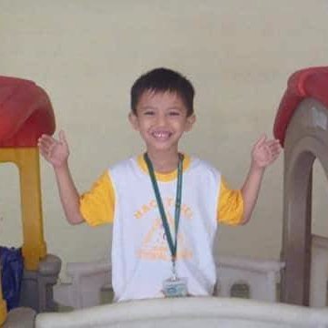 reddaniel8's profile picture. u have me, when u have nothing.