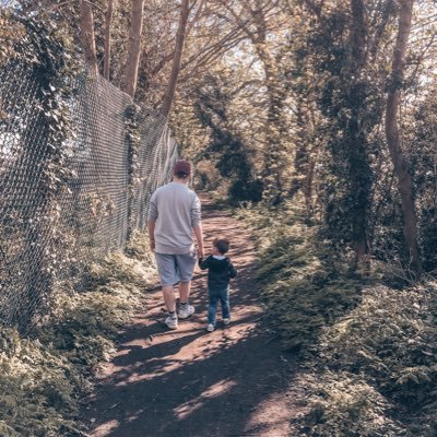 Father of 2 • Alfie & Ellie-Grace • Not Your Average Dad • Invert & Reptile Keeper • Content Creator • Suffolk, England • DM For Collab / Business •