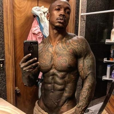 Single and looking follow I follow back INSTAGRAM INCREDIBLE_HULK_1738_