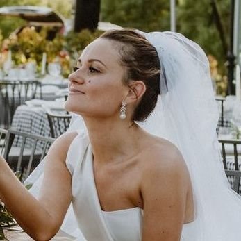 BarbaraSanzPR's profile picture. Marketing y Comunicación de TV. Me gusta hablar de moda, ocio y sucedáneos.   Este es mi emoji favorito🤦‍♀️