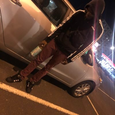 FinishYourEggs's profile picture. “ No strings on me” IG : _sayeli