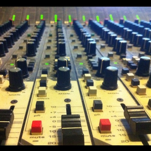 bigbassape's profile picture. My name is geoff, I play bass.  Take photos, and make records.  I'm sorry, that I'm probably more awesome than you are :)