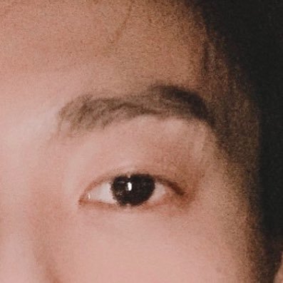 Jungkook’s left eyebrow loves u 💘