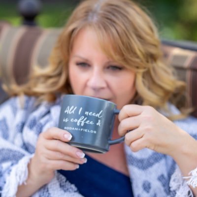 StacyGriffin_'s profile picture. Thought Igniter - Executive Consultant Rodan+Fields #careercoach #adaptability #woo #communication #positivity #relator #fun #rodanandfields