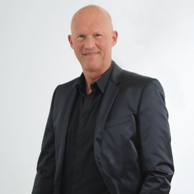 Echtgenoot & vader; specialist crisisbeheersing, Bevolkingszorg, crisiscommunicatie, competentie- en talentgericht werken
