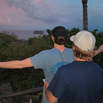 TheDaleGod's profile picture. loading...