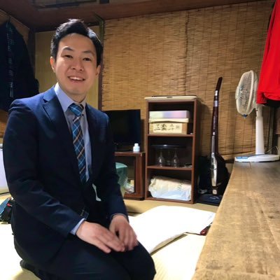 さんゆうていはなきん。落語芸術協会所属。二ツ目。　■まくらの音声配信やってます→https://t.co/K02FzlMtGA ■お問合せ先→hanakin@3yutei.com 基本的に情報発信専用ですが、おいしい立ち食い蕎麦の話題には反応するかもしれません。