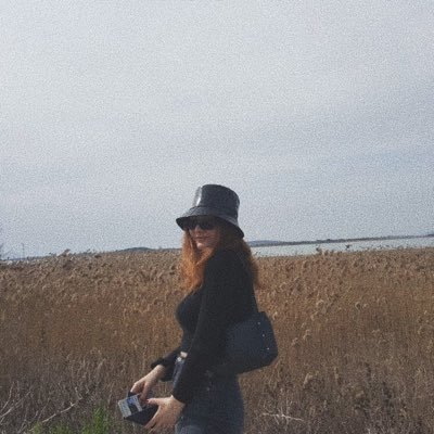 rabiaaknr's profile picture. and still bir baltaya sap olamamis