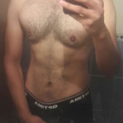 RoldanDiaz10's profile picture. Single Hetero 28  años SLP. solvente y con gusto por las #milfs #amasdecasa #maduras.