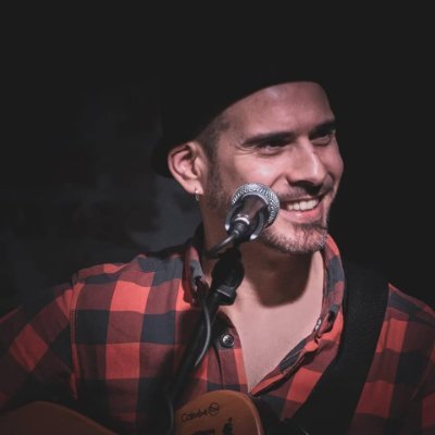 Portuguese musician based in Edinburgh, UK. Sérgio play and sing a mixture of Bossa Nova, Samba & MPB.  
CONTACTS:  FB & INSTAGRAM 
@sergio_prazeres