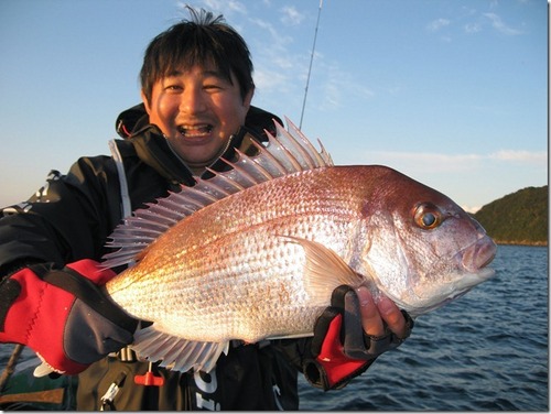 福岡在住。 釣り（海釣り、管釣り何でも！）     
クルマ（Mercedes,NISSAN） バイク（SUZUKI）好きです。 野球はホークス！ヤフオクドームに是非ご来場下さいm(__)m テレビ・ラジオでもホークス戦中継を宜しくお願いします！