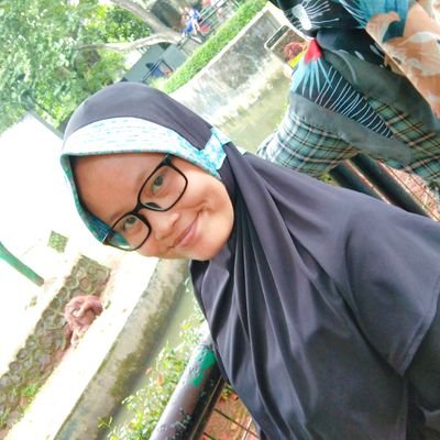 DhegkNiieszha's profile picture. aku adalah aku 😊