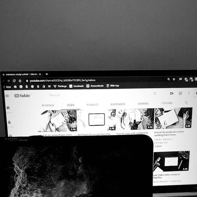 hgir26's profile picture. Life could be felt and created ;)