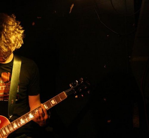 Veekeren's profile picture. 