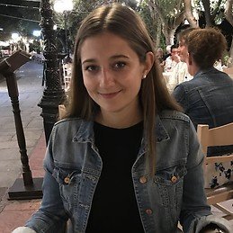 VeronicaMessan's profile picture. Traveller