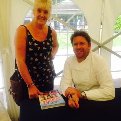 mbrownmoomoo13's profile picture. Worked in veterinary, film & cinema, leisure industry, bakery, brewery work, telecommunication industry, kids nursery, butchery/fish trained to NVQ level 2.