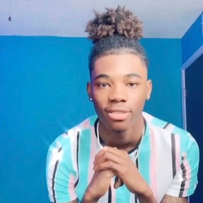 HakeemNewk1rk's profile picture. Instagram - HakeemNewkirk 🦈