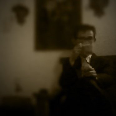 Low Profile.. #ArtMusicPhotographQuotesWordsMoviesHumanityLoveLifeReligionsPoliticsEtc IsMyFav Broo.. :-) ;) o_o *