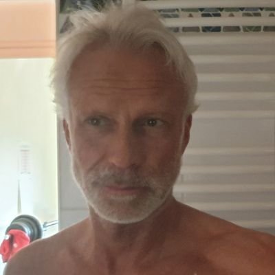 TOURONDOMINIQUE's profile picture. 2 times hawai ironman finisher, 2h30 marathon runner, crosscountry skier and taxi