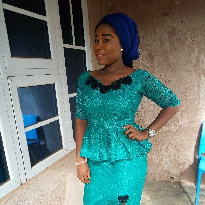 Folasha76670058's profile picture. Simple