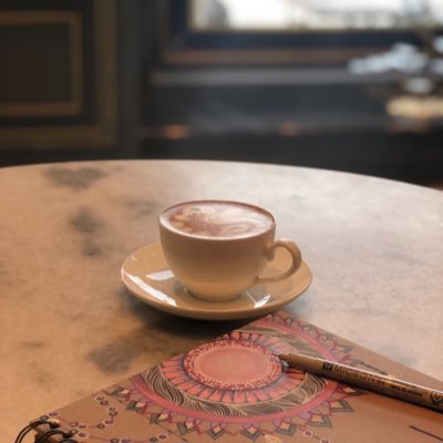 Artist & Designer 👩🏻🎨🎨 Senior 2020👩🏻🎓 اللهم ارحم كل عزيز فقدناه وأصبح القبر داره 🙏🏼 #طالعات